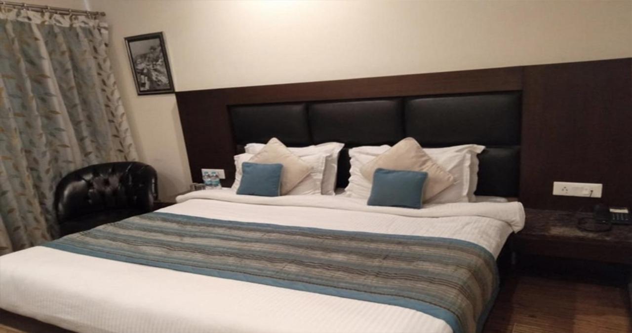 Sanobar The Midtown Hotel Mussoorie Bagian luar foto