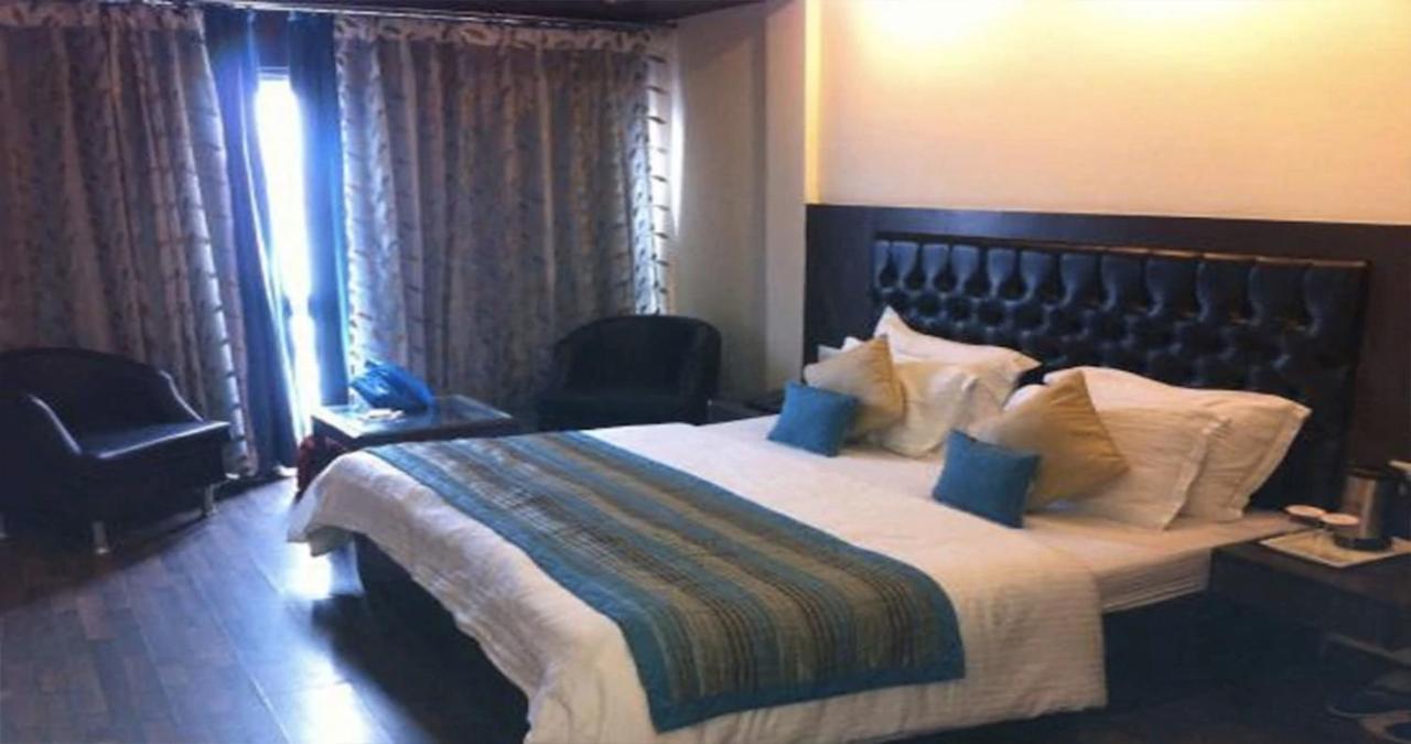 Sanobar The Midtown Hotel Mussoorie Bagian luar foto